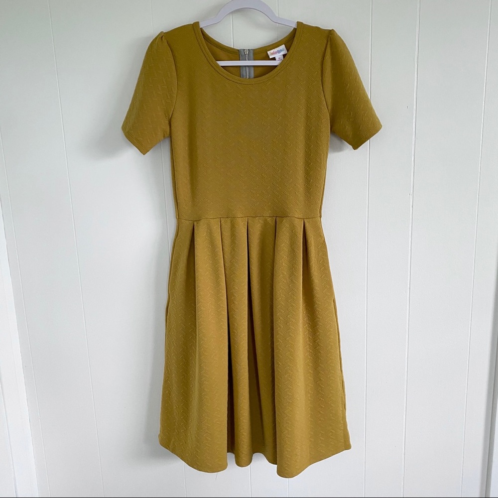 LuLaRoe Amelia Dress